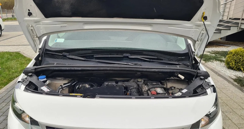 Peugeot Rifter cena 58900 przebieg: 147000, rok produkcji 2019 z Częstochowa małe 277